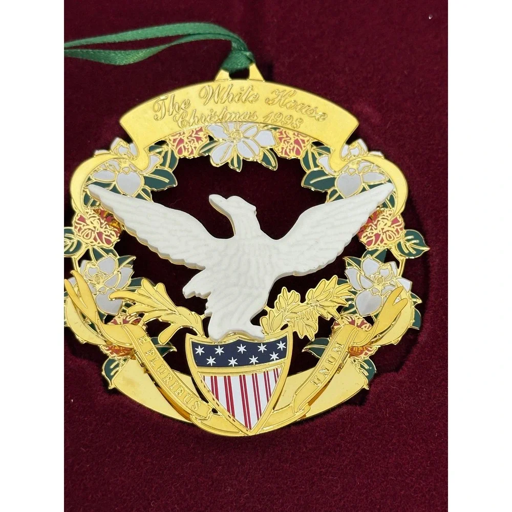 VTG White House Historical Association Ornament‎ Gold 1998 James Buchanan Eagle